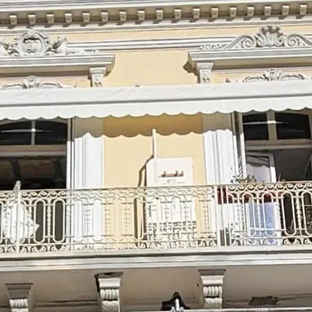 Apartment 2 Pieces Centre Jardin Bioves